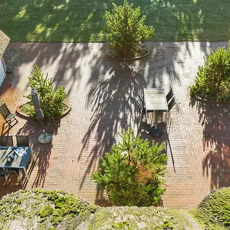 Holiday home Awesome In With Indoor Swimming Pool